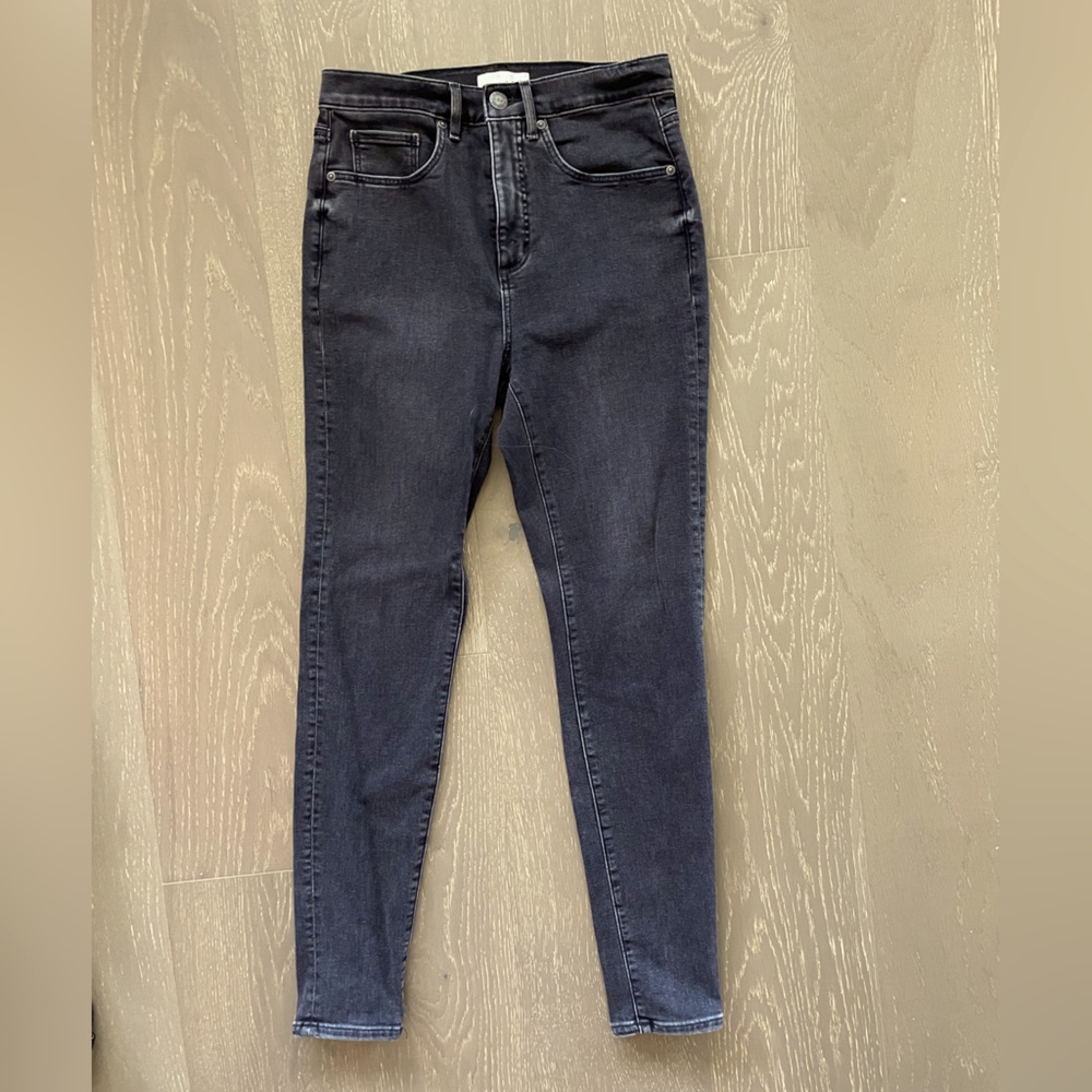 LOFT women’s black high-waisted skinny jeans size 6/28